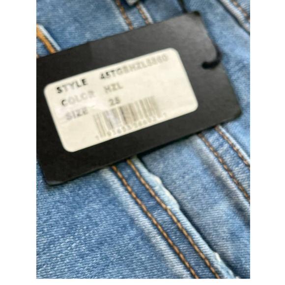 Joe's Jeans Mid Rise Boyfriend wide leg Crop w/ Raw Hem- Size 25-NWT- MSRP $189 - Picture 9 of 9